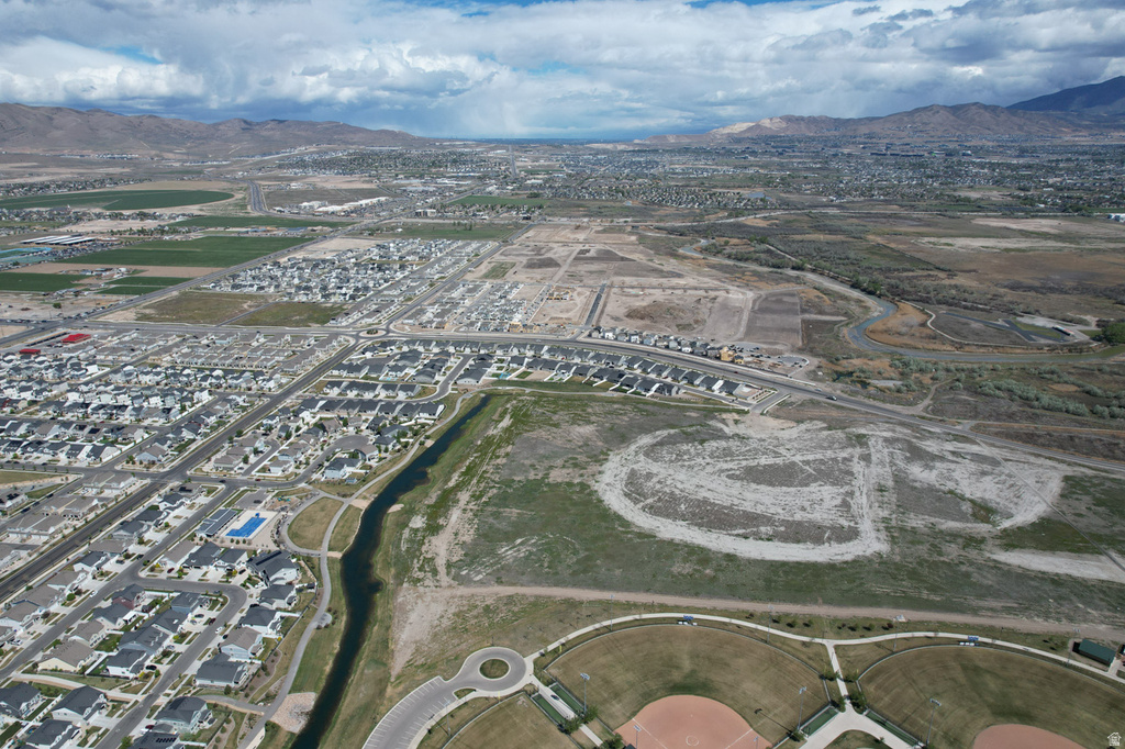 329 E EMPIRE SPRINGS DR Saratoga Springs, UT 84045