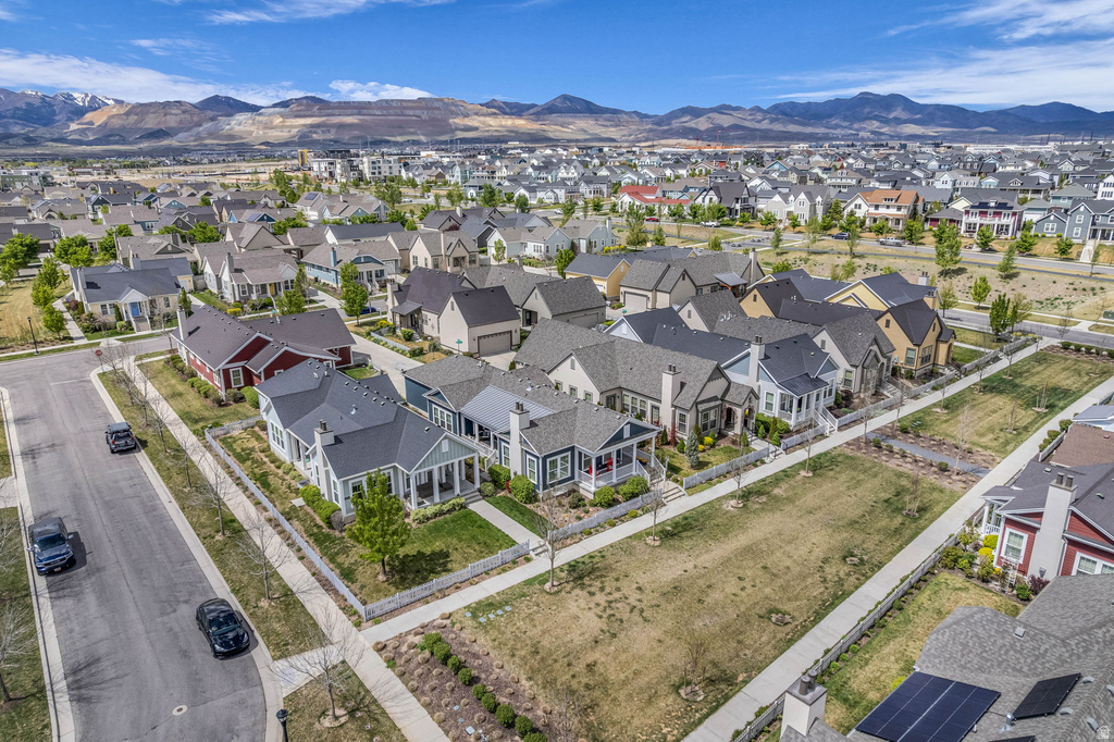 4974 W RADICCHIO DR South Jordan, UT 84095