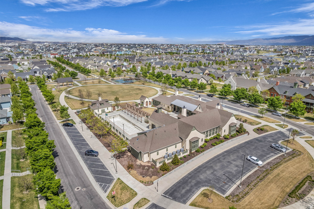 4974 W RADICCHIO DR South Jordan, UT 84095