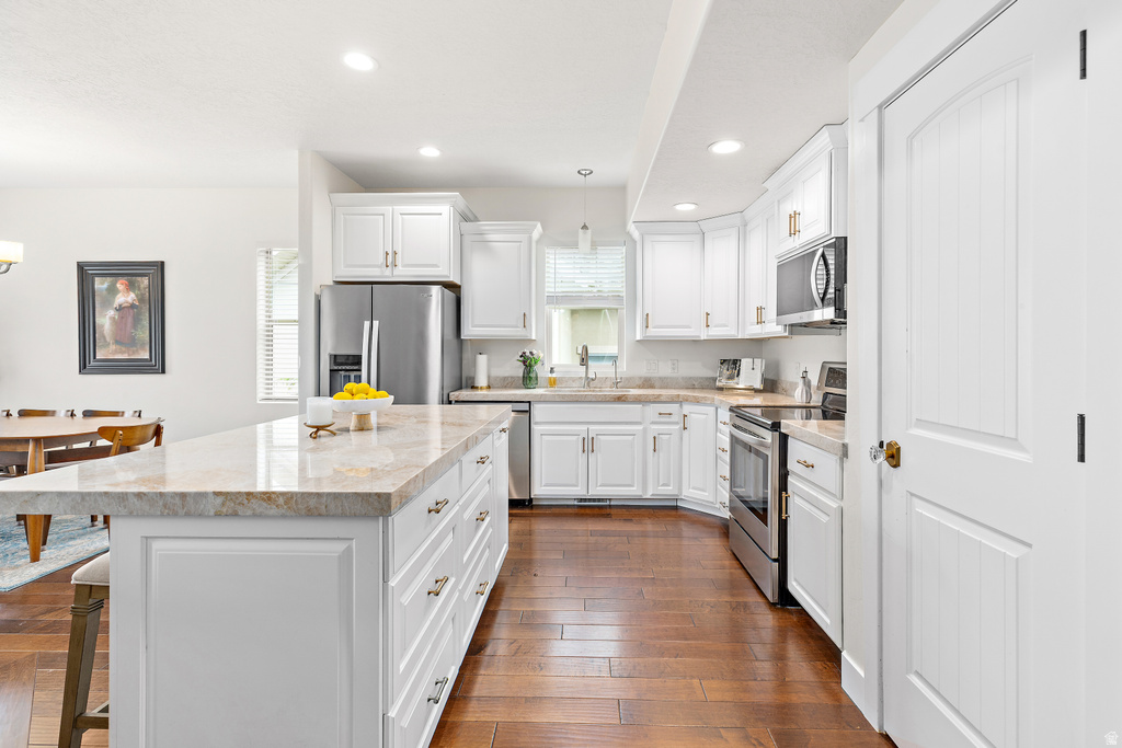 1965 W SILVER LEAF DR Mapleton, UT 84664