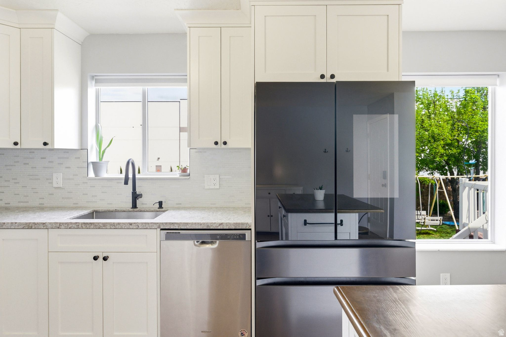 9873 ORCHARD VIEW DR South Jordan, UT 84095