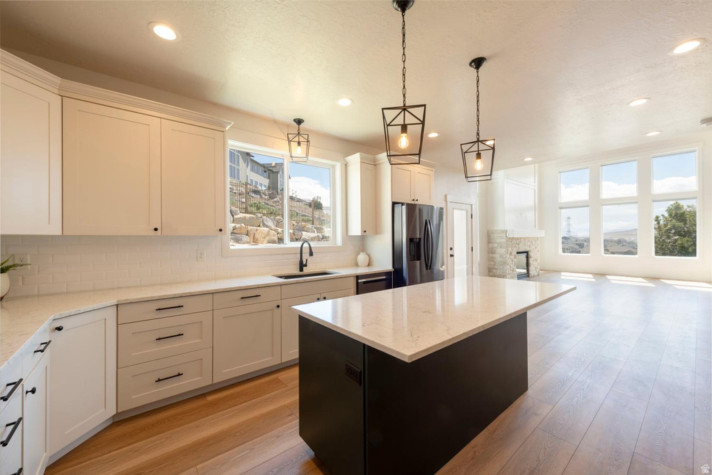 4061 E BARTON CREEK DR Eagle Mountain, UT 84005