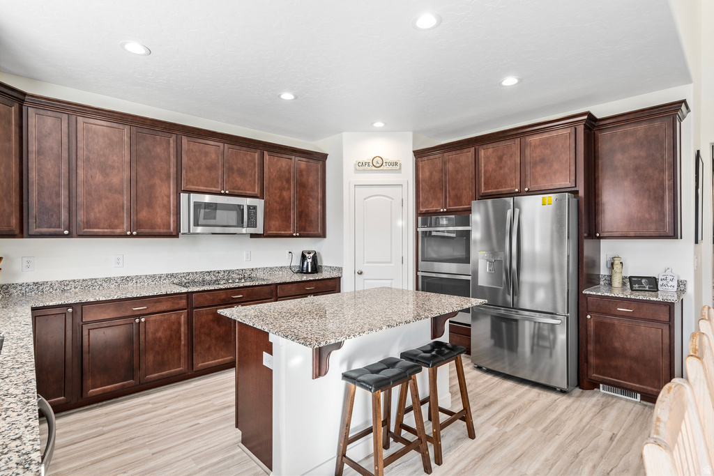 198 E WOOD THRUSH CV Salem, UT 84653