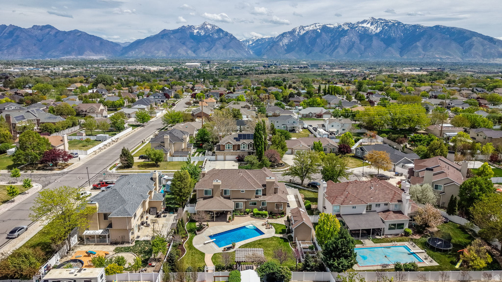 9496 S DUNBAR CIR South Jordan, UT 84095