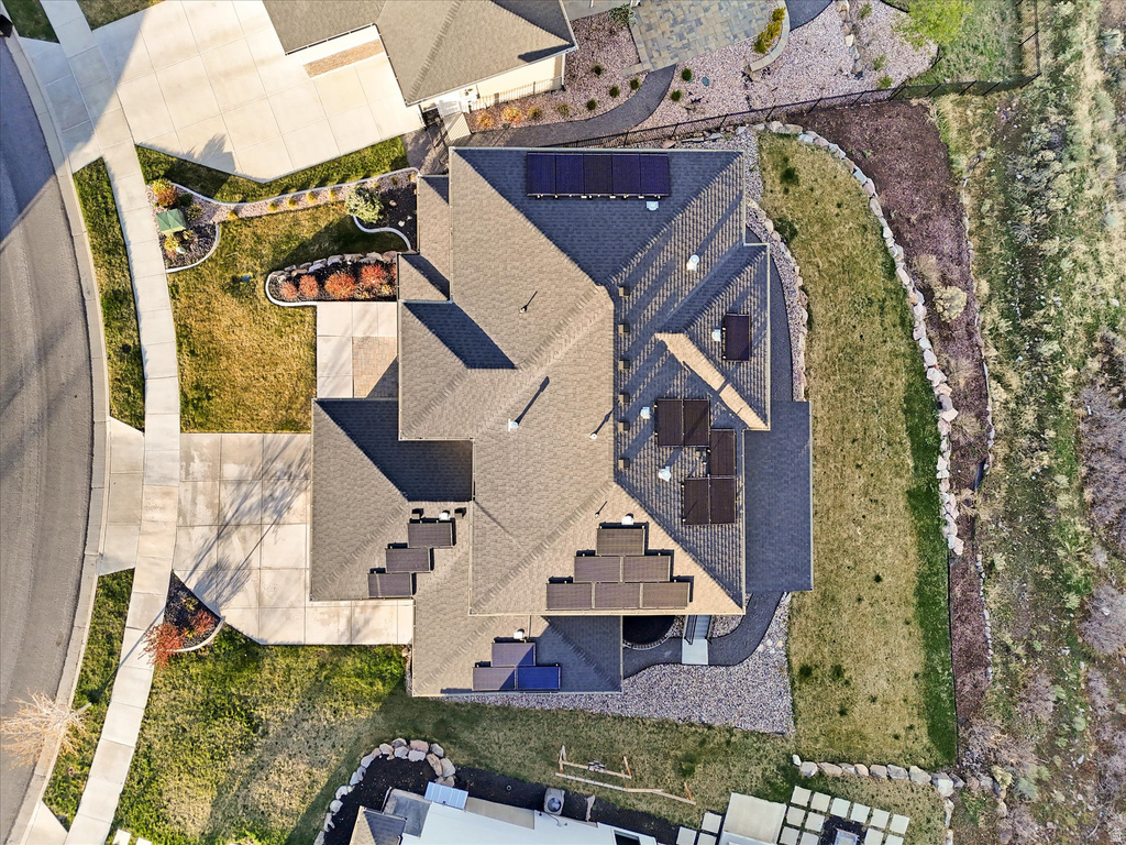 2208 E SNOW BLOSSOM WAY Draper, UT 84020