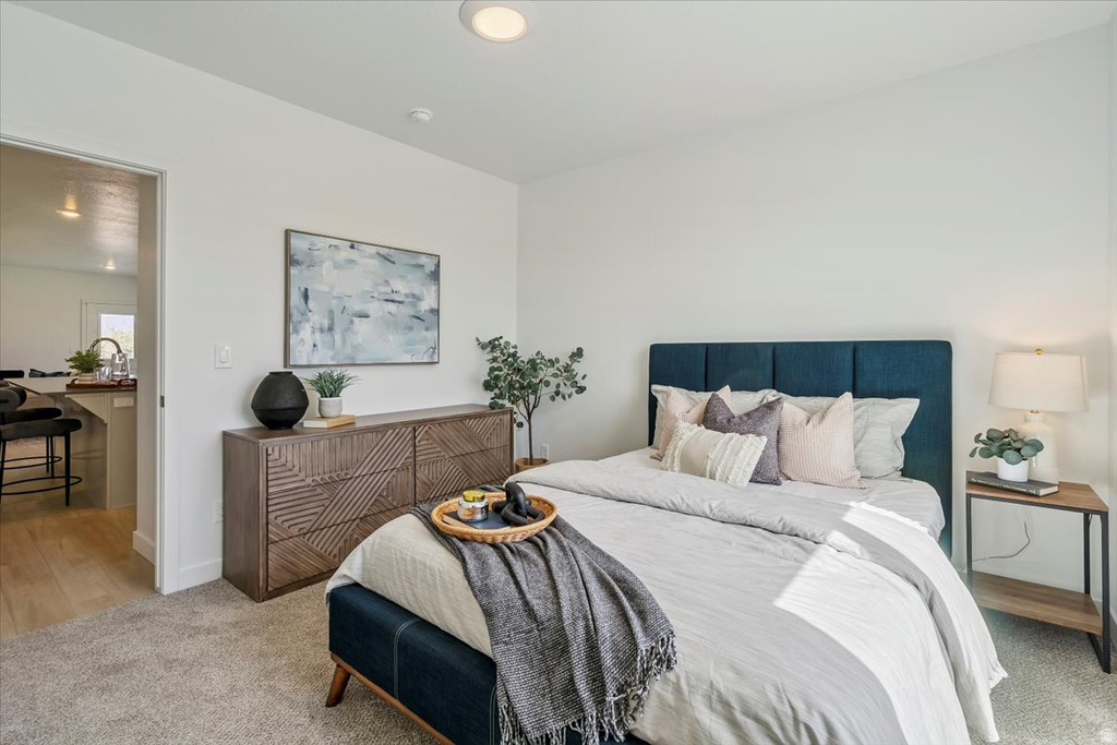 1566 E LIVI LN #6 Saratoga Springs, UT 84045