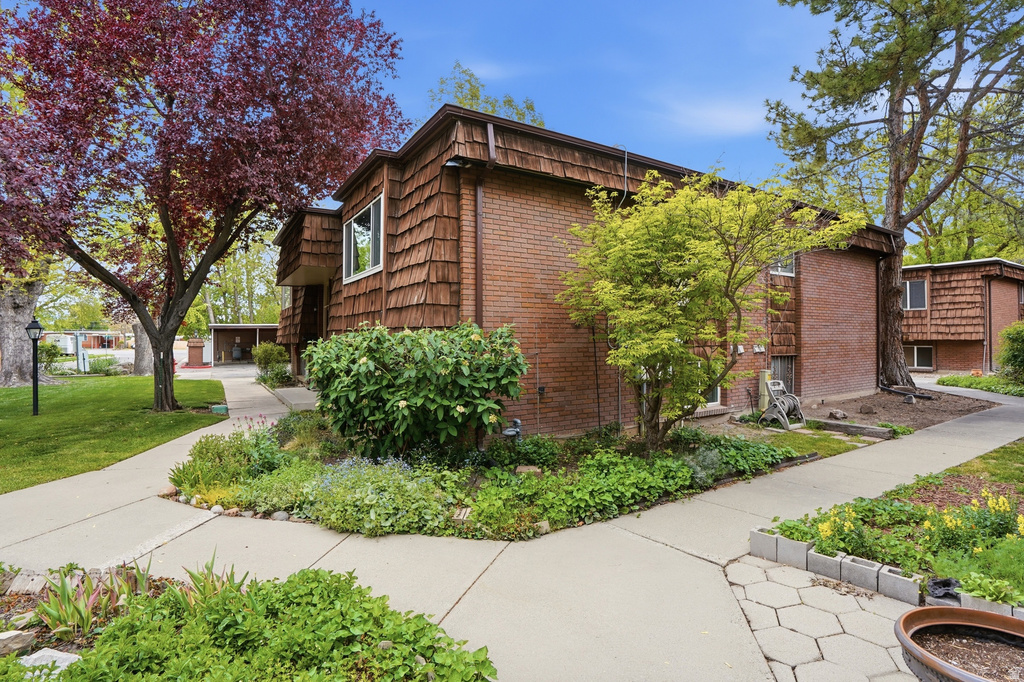 723 E 3720 S #B6 Millcreek, UT 84106