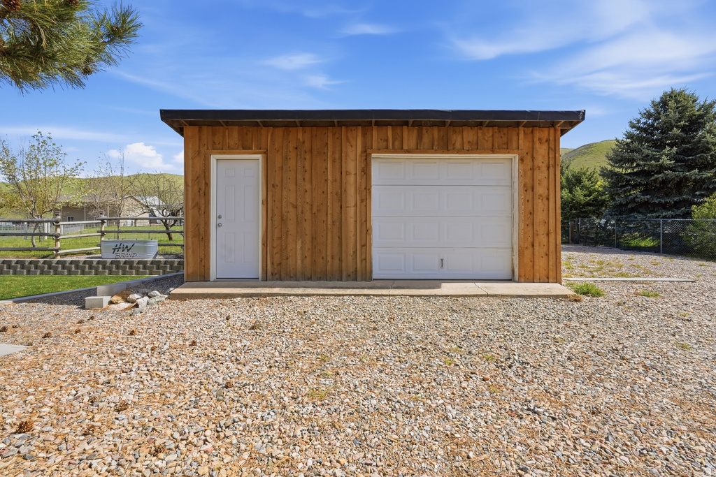 2420 W OLD RD Morgan, UT 84050