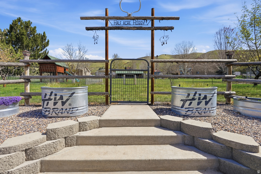 2420 W OLD RD Morgan, UT 84050