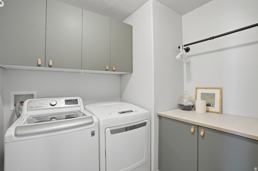 3763 W GRASSY MEADOW DR South Jordan, UT 84009