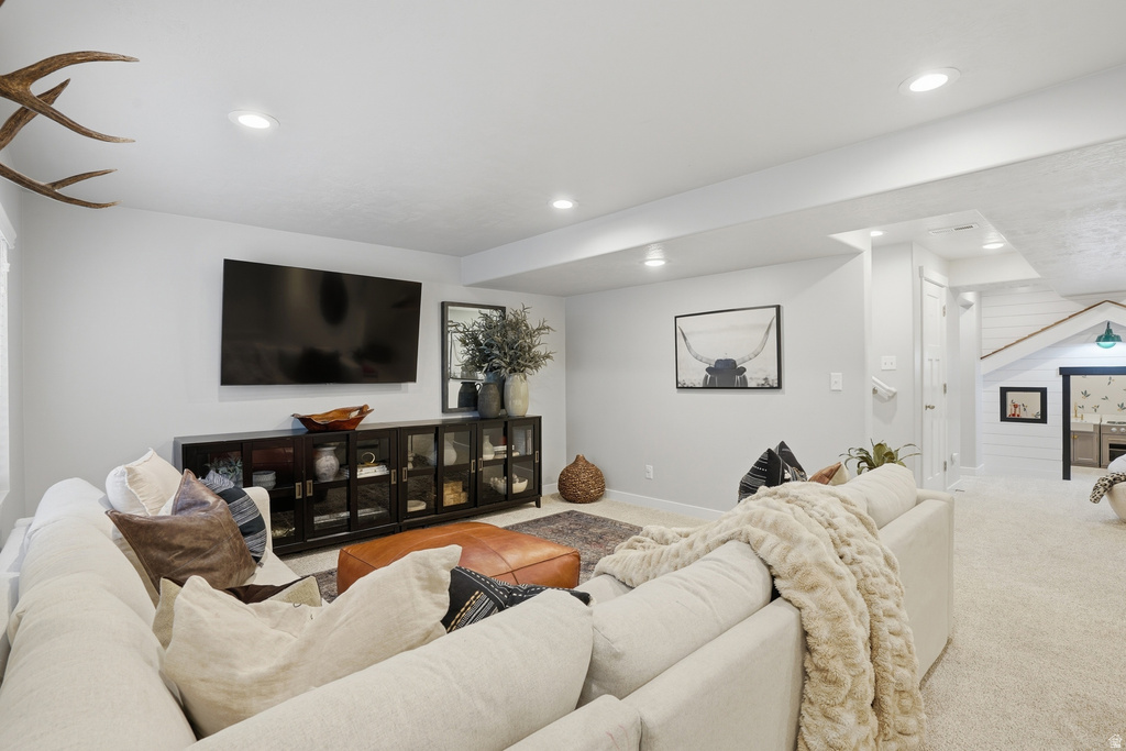 3763 W GRASSY MEADOW DR South Jordan, UT 84009