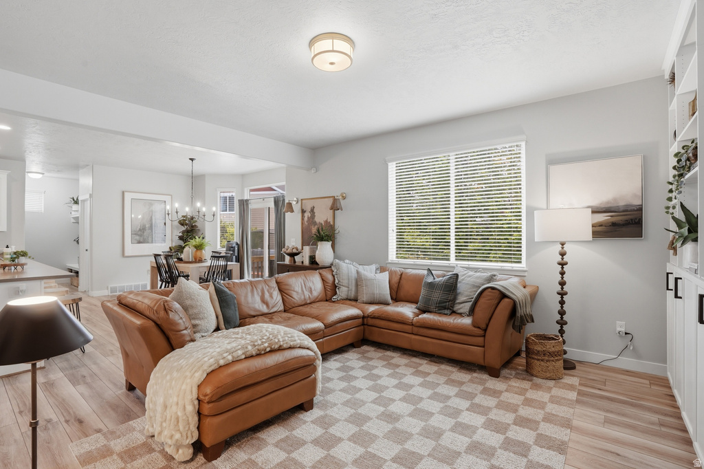 3763 W GRASSY MEADOW DR South Jordan, UT 84009