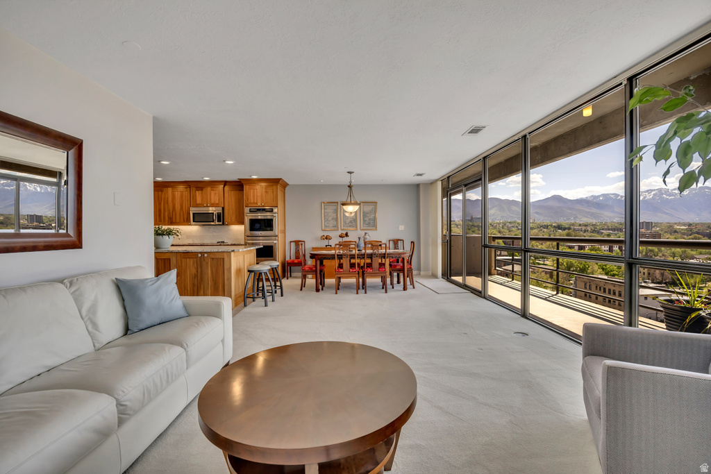 560 E SOUTH TEMPLE #801 Salt Lake City, UT 84102