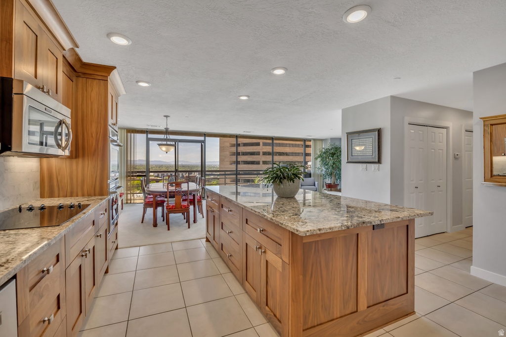 560 E SOUTH TEMPLE #801 Salt Lake City, UT 84102