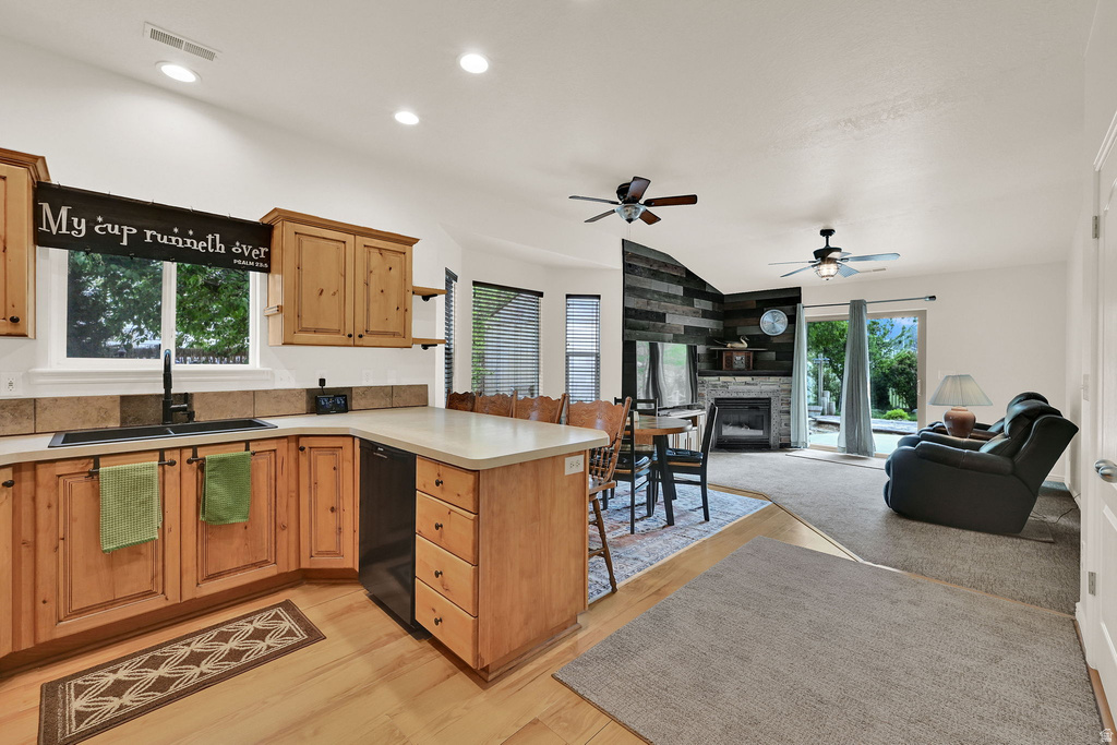 7422 S SHAY LN South Weber, UT 84405