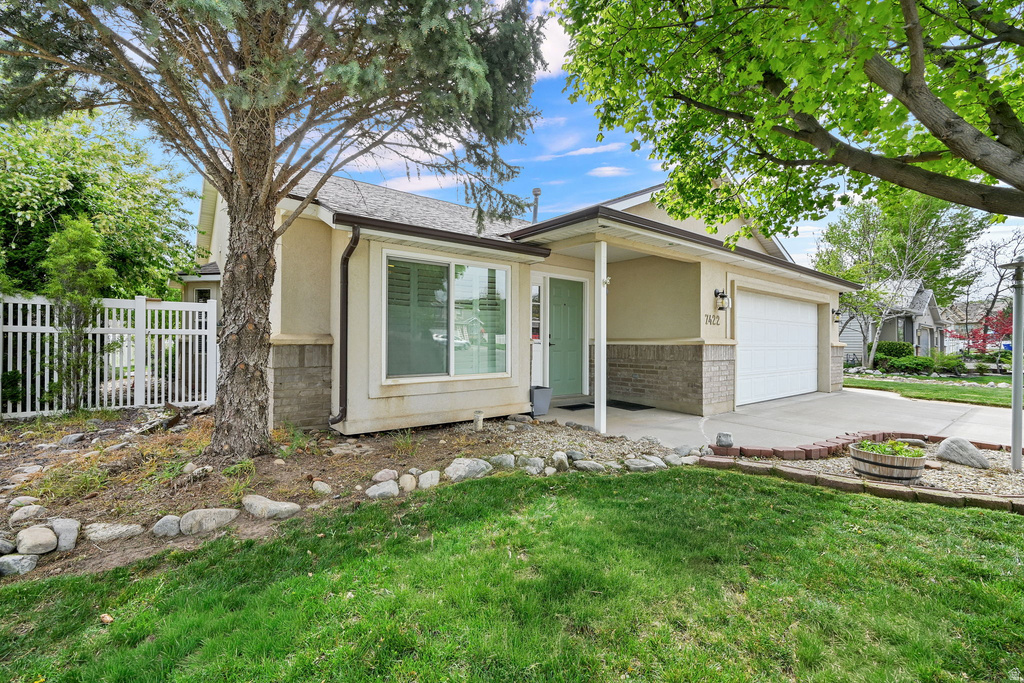 7422 S SHAY LN South Weber, UT 84405