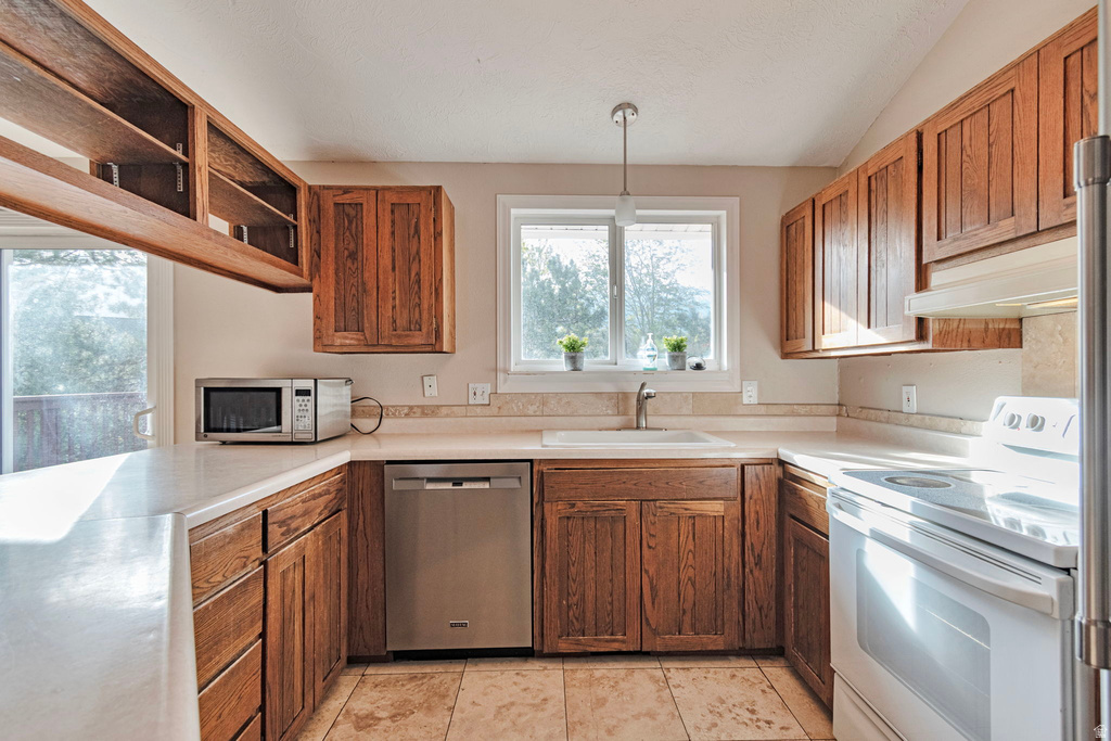 1764 E RONDELLE CIR Sandy, UT 84093