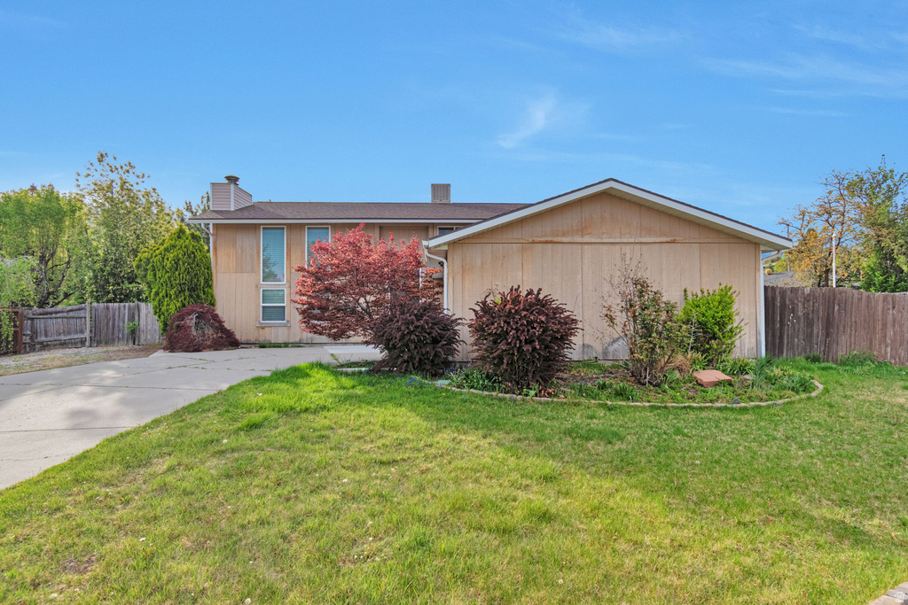 1764 E RONDELLE CIR Sandy, UT 84093