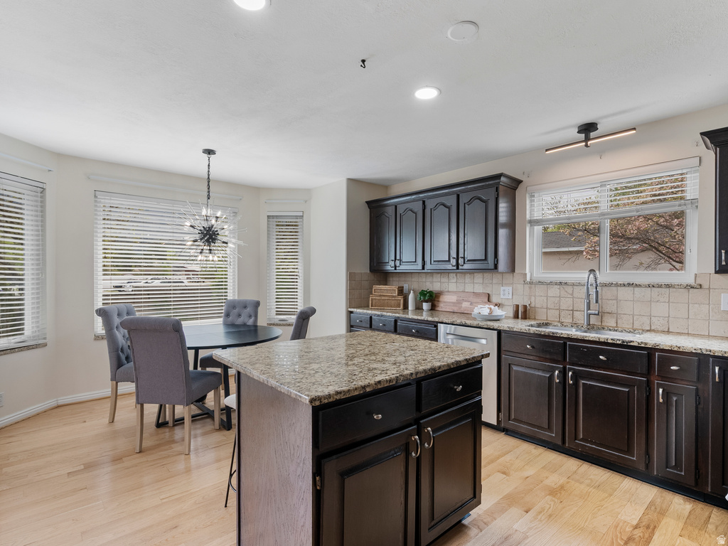 11051 S LONGDALE CIR Sandy, UT 84092