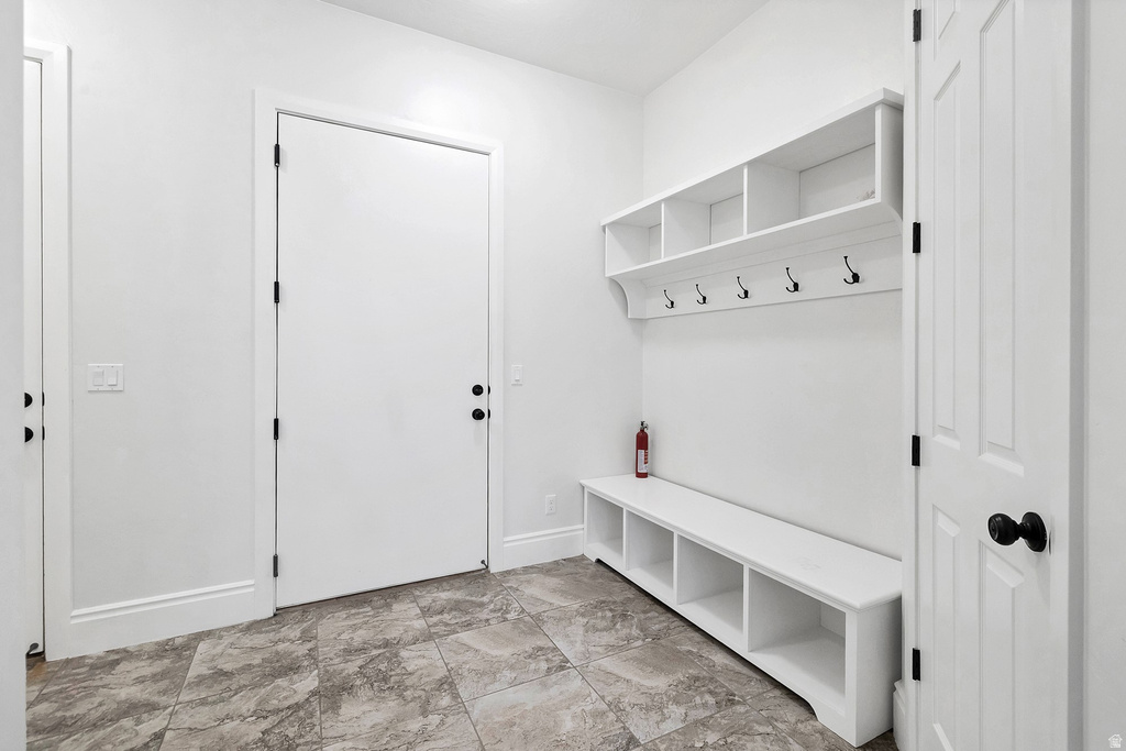 947 W AMETHYST DR St George, UT 84770