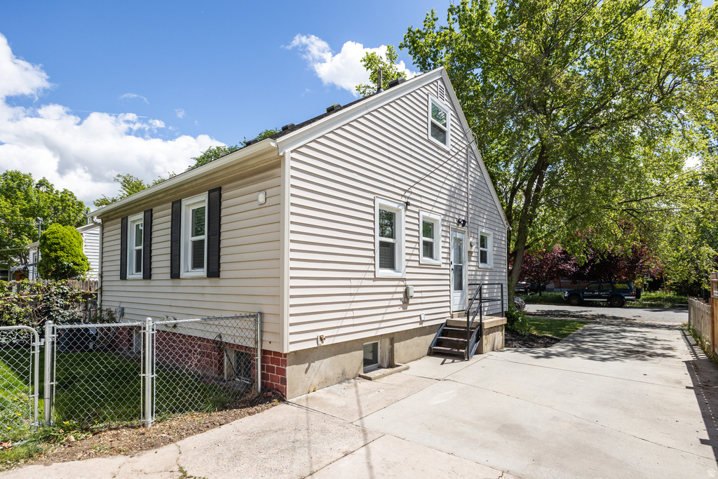 171 E CLEVELAND AVE Salt Lake City, UT 84115