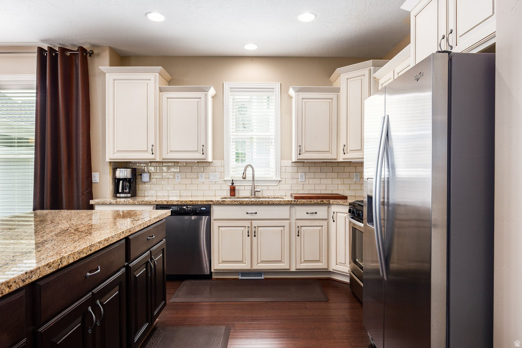 10399 S TOPVIEW RD South Jordan, UT 84009