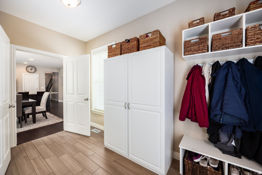 10399 S TOPVIEW RD South Jordan, UT 84009