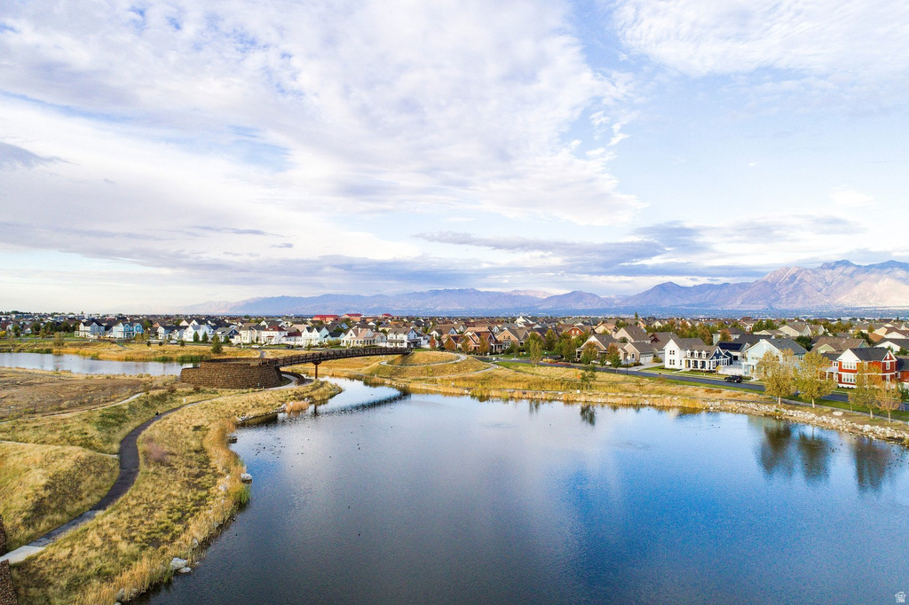 10399 S TOPVIEW RD South Jordan, UT 84009