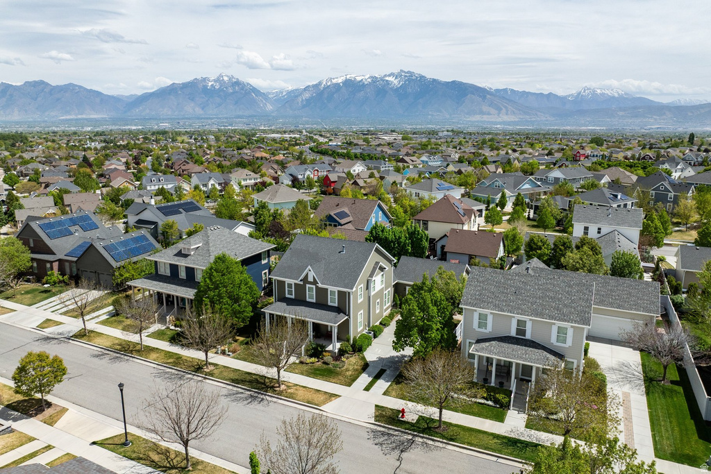 10399 S TOPVIEW RD South Jordan, UT 84009