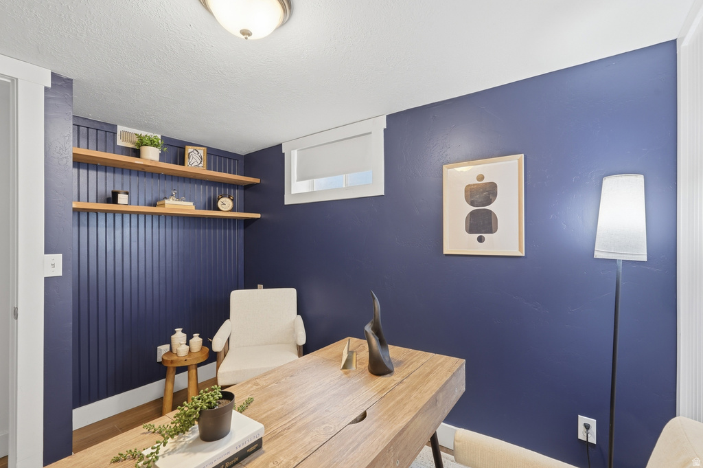 979 E LORRAINE AVE Salt Lake City, UT 84106