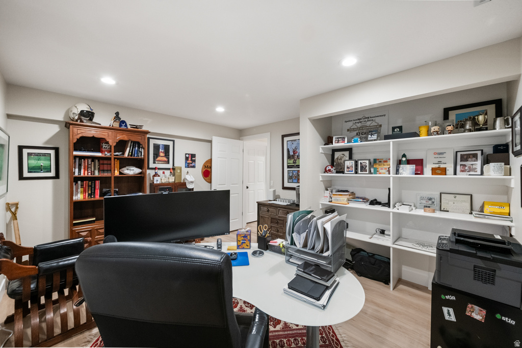 830 N GRANDRIDGE CT Salt Lake City, UT 84103