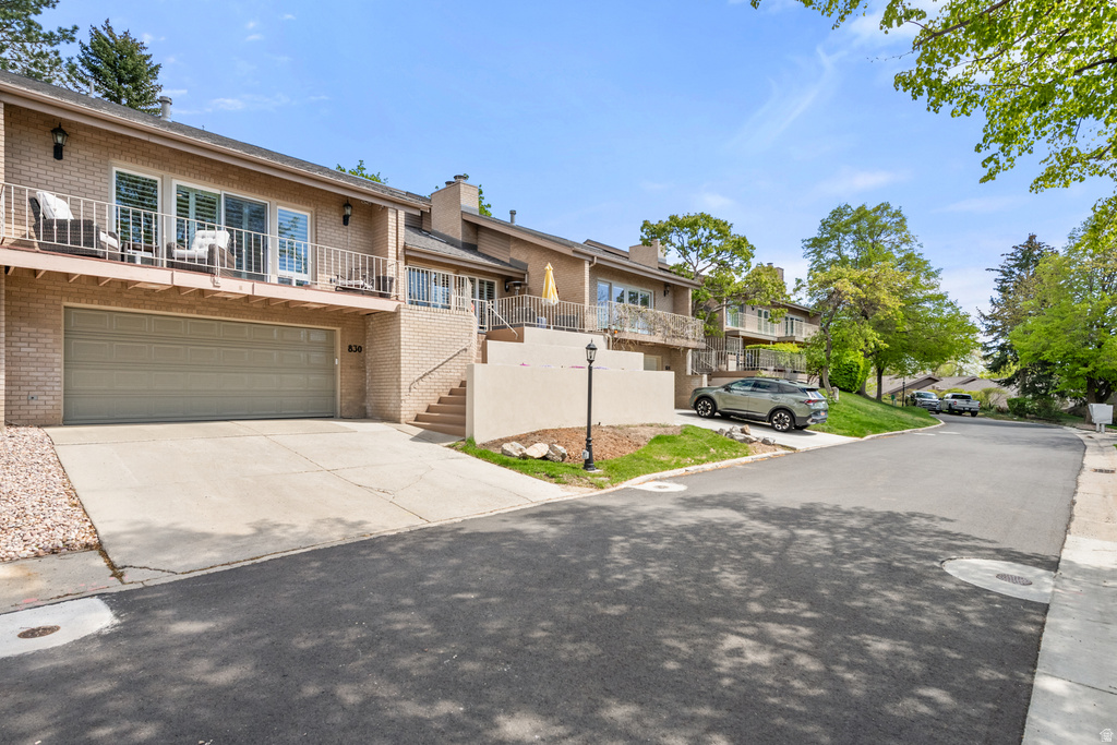 830 N GRANDRIDGE CT Salt Lake City, UT 84103