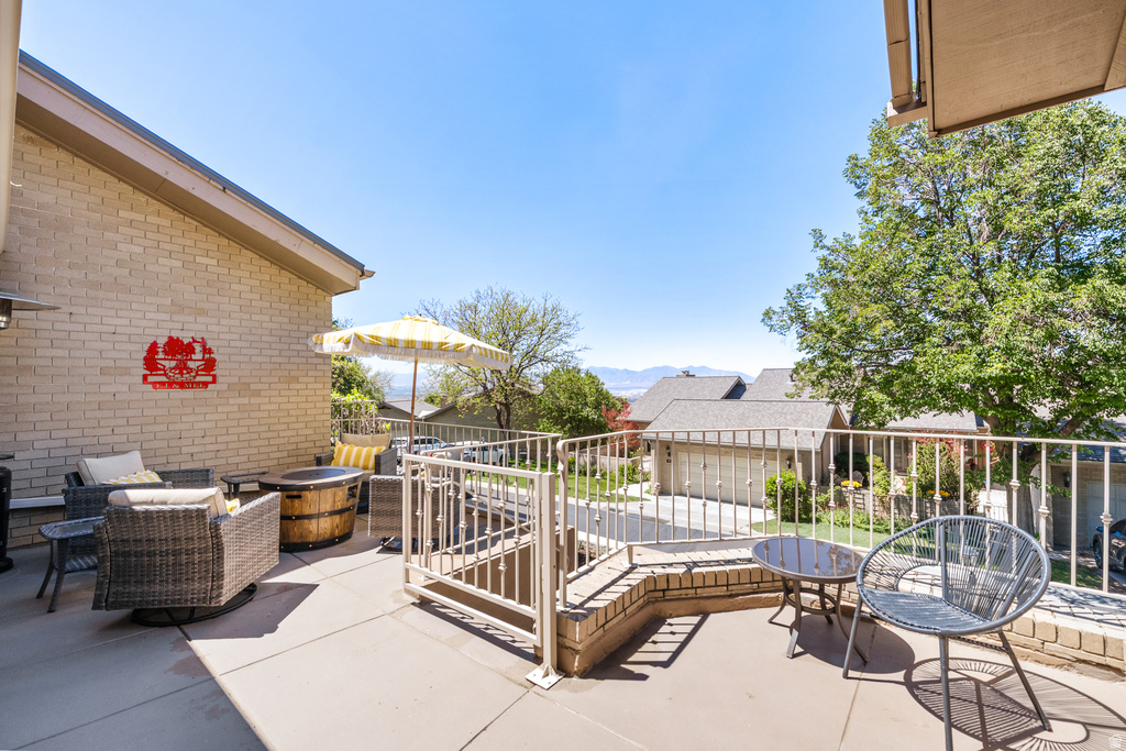 830 N GRANDRIDGE CT photo 5