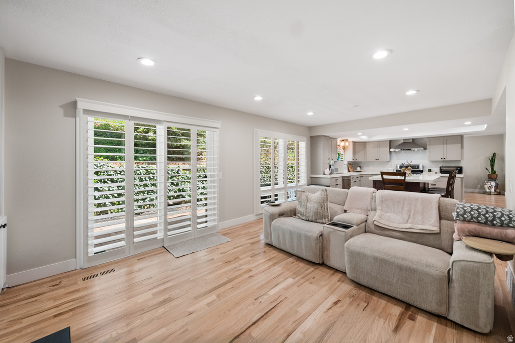 830 N GRANDRIDGE CT Salt Lake City, UT 84103