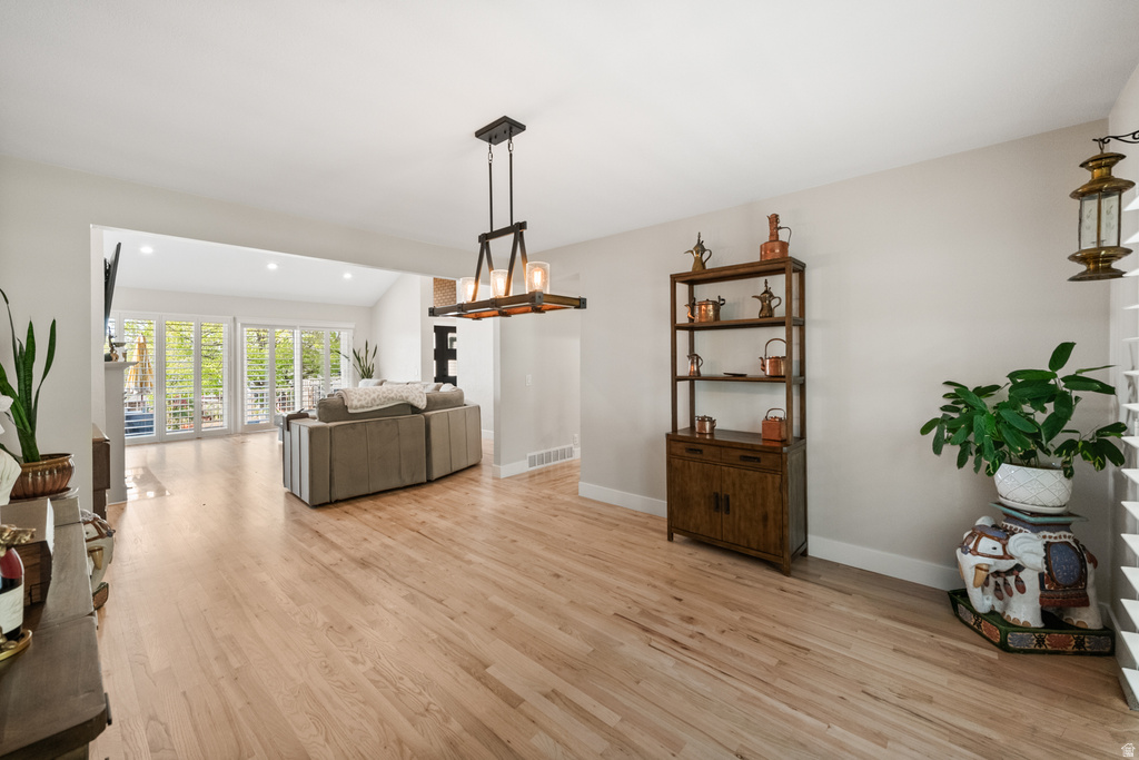 830 N GRANDRIDGE CT Salt Lake City, UT 84103