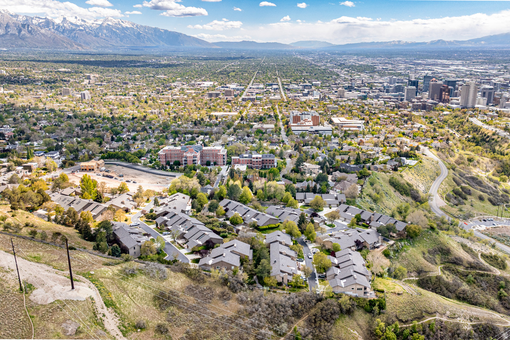 830 N GRANDRIDGE CT Salt Lake City, UT 84103