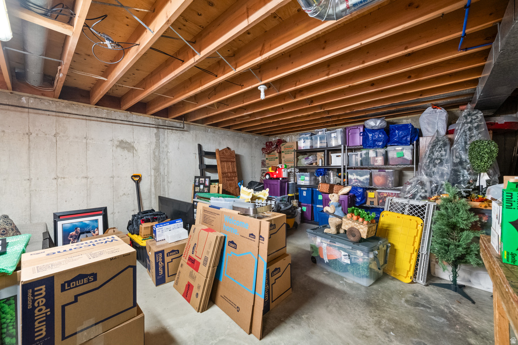 830 N GRANDRIDGE CT Salt Lake City, UT 84103