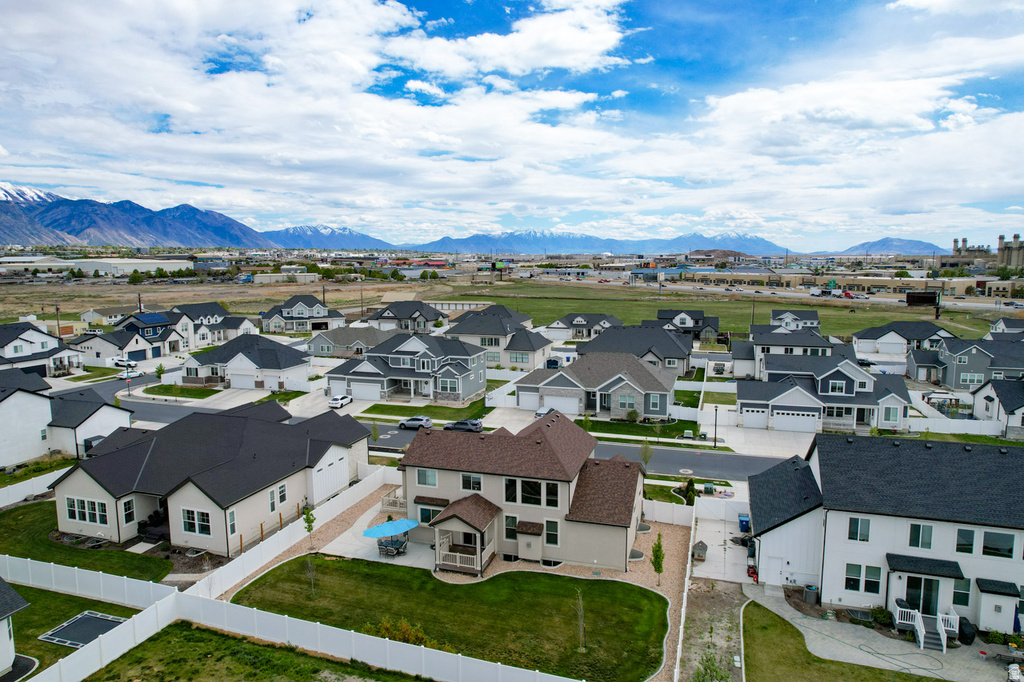 1434 W STABLE ST Lindon, UT 84042