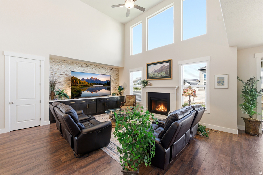 1434 W STABLE ST Lindon, UT 84042