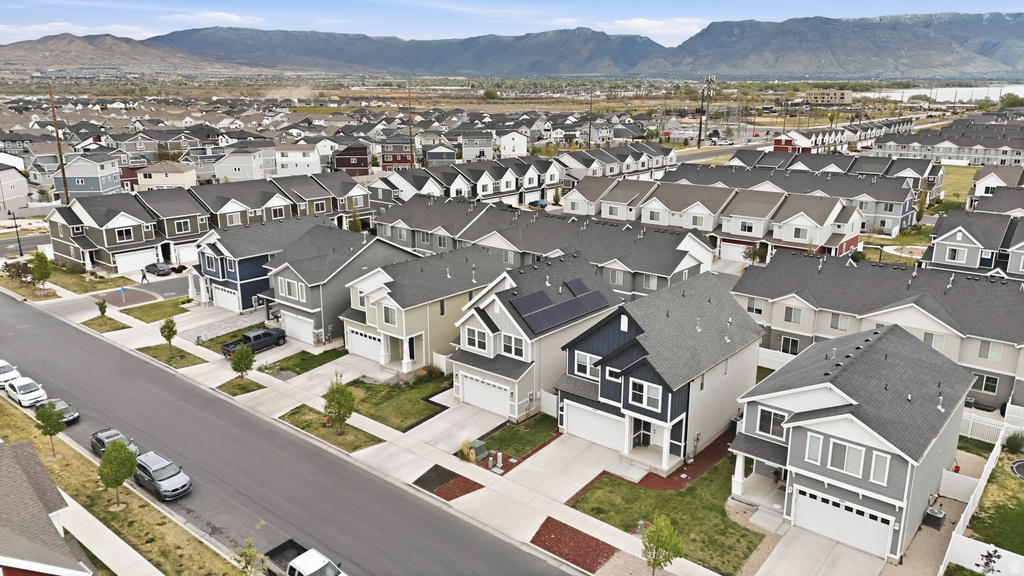 452 S HIGHPOINT DR Saratoga Springs, UT 84045