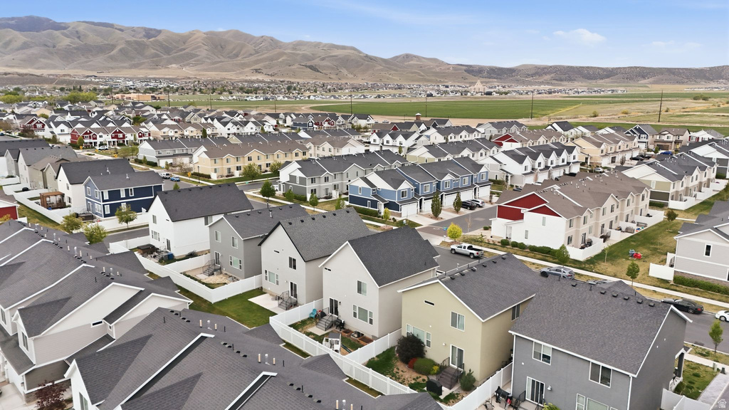 452 S HIGHPOINT DR Saratoga Springs, UT 84045