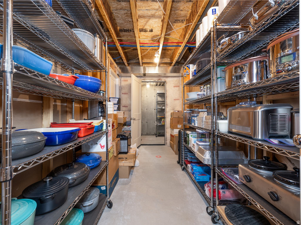 322 E 2530 N Lehi, UT 84043