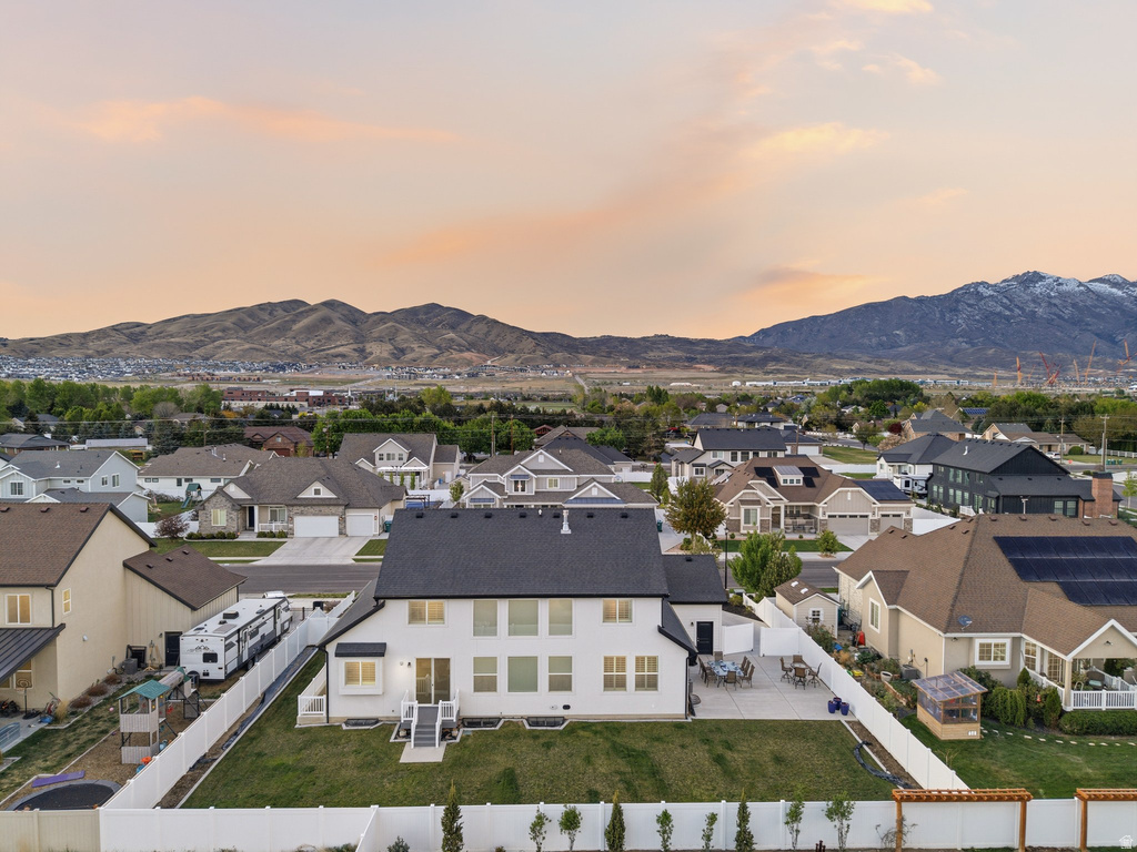 322 E 2530 N Lehi, UT 84043