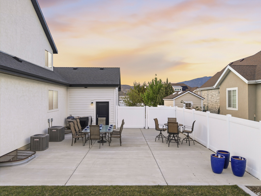 322 E 2530 N Lehi, UT 84043