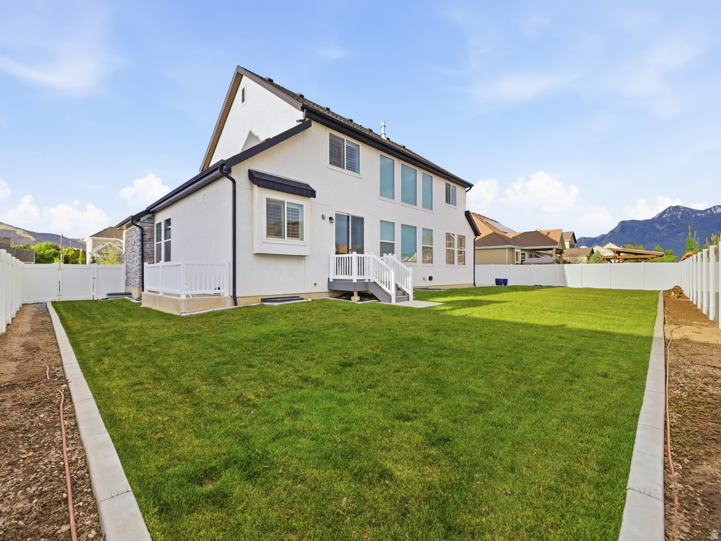 322 E 2530 N Lehi, UT 84043