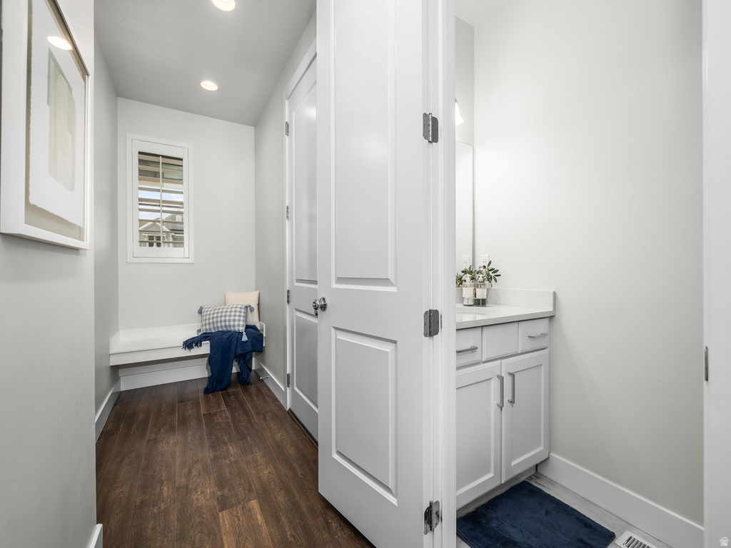 322 E 2530 N Lehi, UT 84043