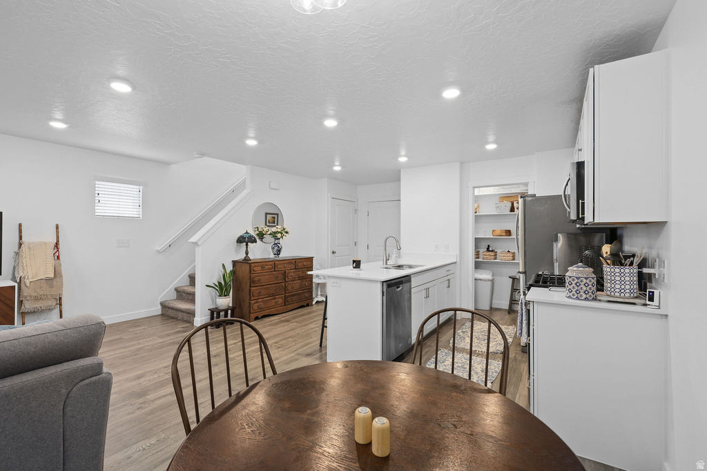 532 N WINDING RIVER AVE Lehi, UT 84043