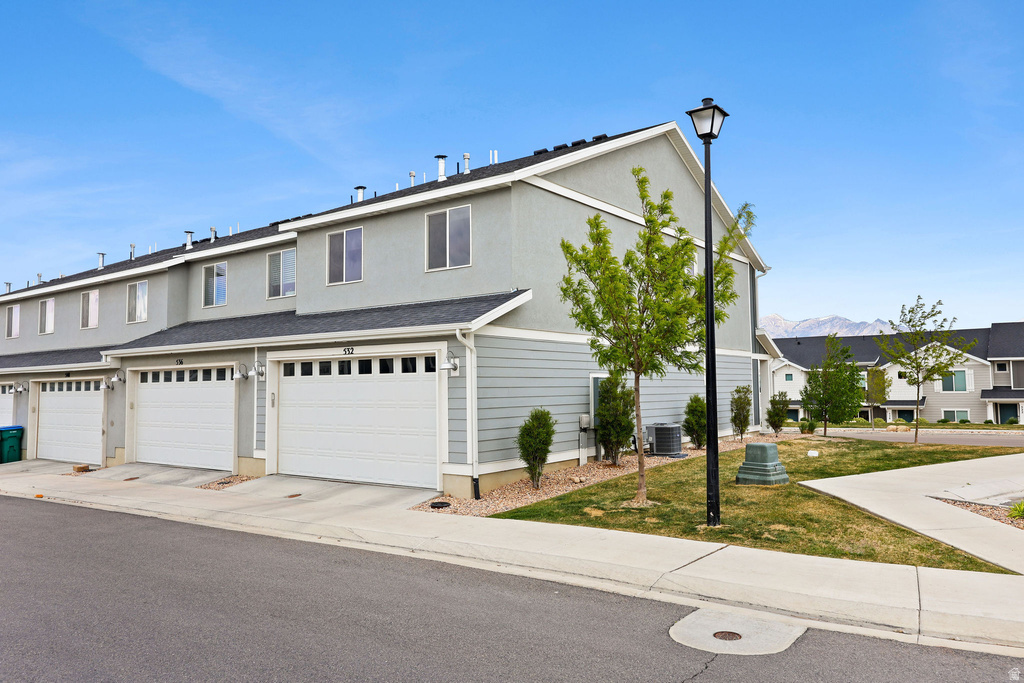 532 N WINDING RIVER AVE Lehi, UT 84043