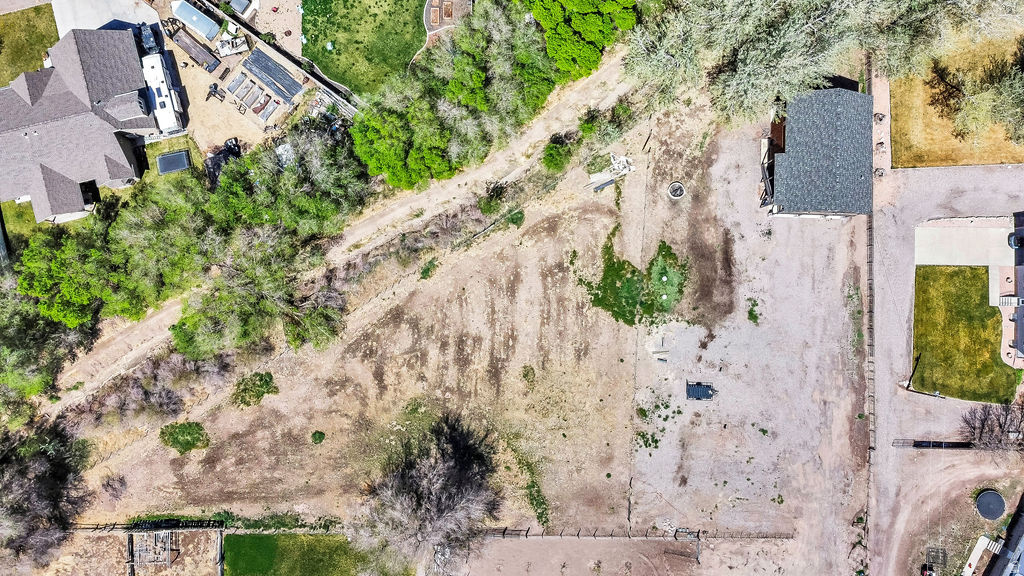 275 N 400 E Annabella, UT 84711