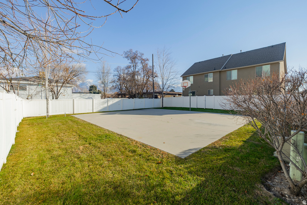 72 E 7320 S Midvale, UT 84047